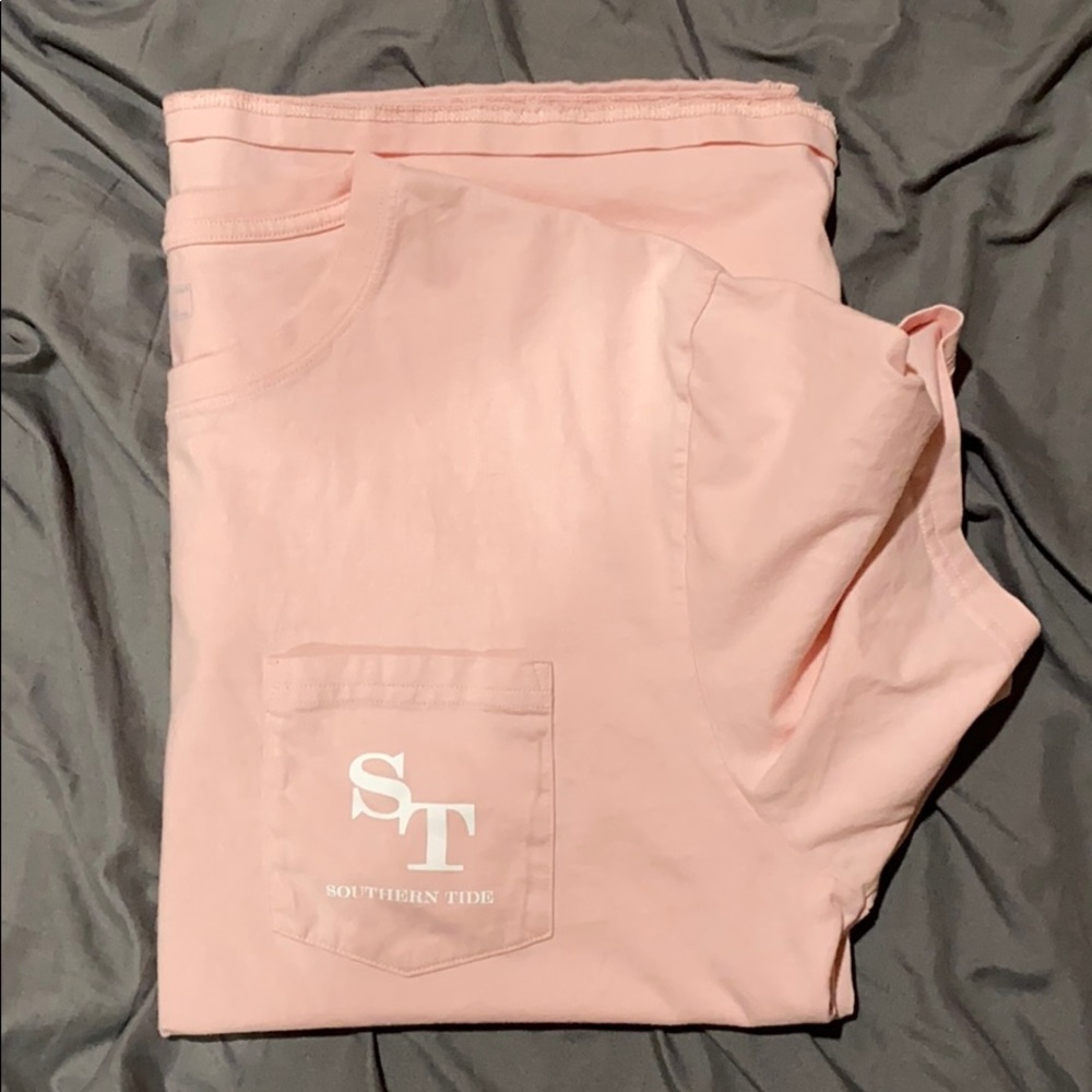 Large southern tide shirt